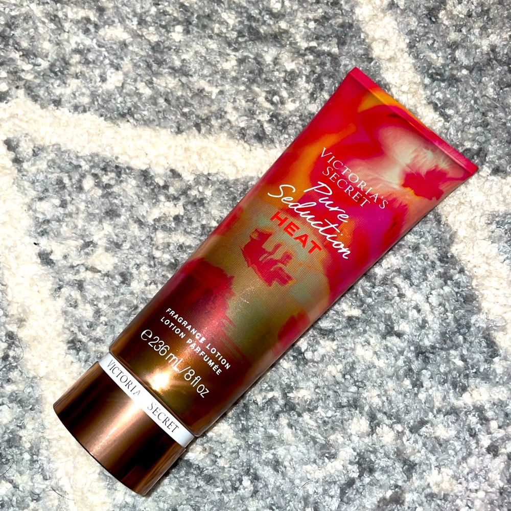 Victoria’s Secret pure seduction heat limited edition lotion